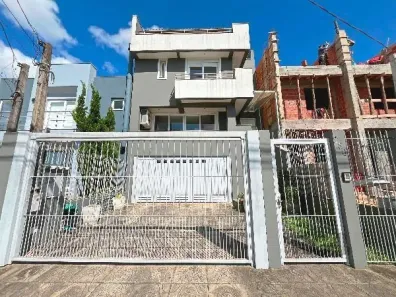 Casa com 3 Quartos à venda, 244m² no Hípica, Porto Alegre