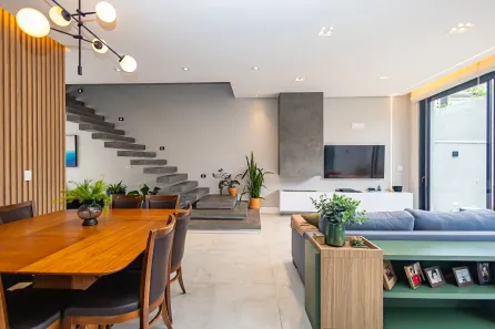 Casa de Condomínio com 3 Quartos à venda, 302m² no Campo Comprido, Curitiba
