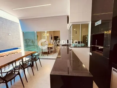 Casa com 3 Quartos à venda, 250m² no Bosque dos Buritis, Uberlândia