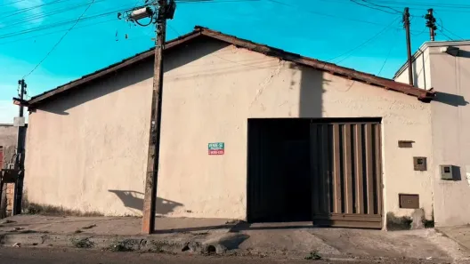Casa com 3 Quartos à venda, 100m² no Independência - 1º Complemento Setor das Mansões, Aparecida de Goiânia