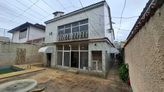 Casa com 3 Quartos à venda, 342m² no Vila Valqueire, Rio de Janeiro