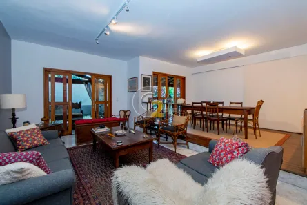 Casa com 3 Quartos à venda, 390m² no Vila Madalena, São Paulo