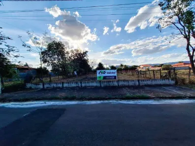 Lote/Terreno à venda, 688m² no Colina de São Pedro, São Pedro