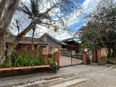 Casa de Condomínio com 3 Quartos para alugar, 550m² no Jardim Estância Brasil, Atibaia