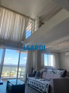 Apartamento com 2 Quartos à venda, 100m² no Barreiros, São José