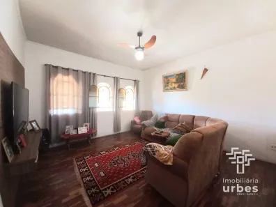 Casa com 3 Quartos à venda, 227m² no Santa Cruz, Americana