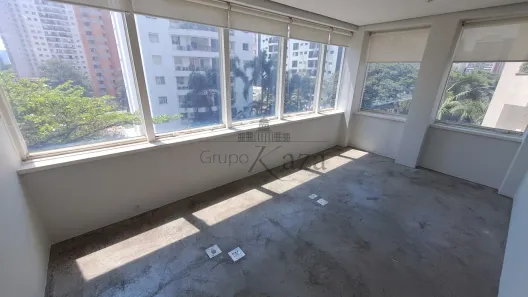 Sala Comercial à venda, 99m² no Itaim Bibi, São Paulo