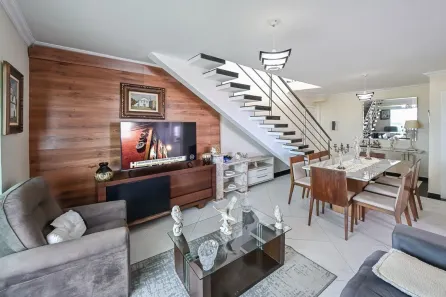 Cobertura com 3 Quartos para venda ou aluguel, 213m² no Centro, Peruíbe