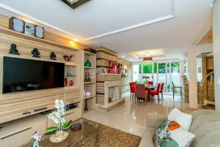 Casa de Condomínio com 3 Quartos para alugar, 242m² no Pedra Redonda, Porto Alegre