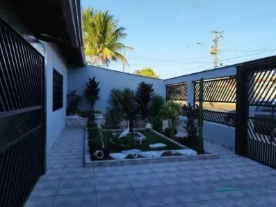 Casa com 3 Quartos à venda, 220m² no Marabá, Londrina