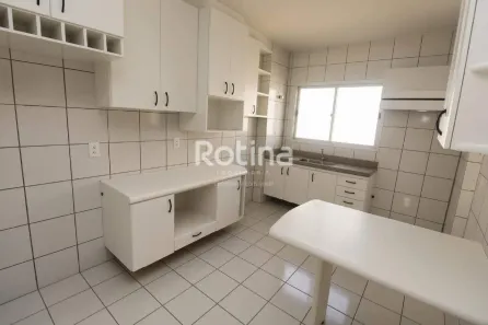 Apartamento com 3 Quartos à venda, 77m² no Santa Mônica, Uberlândia