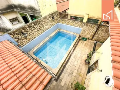 Casa com 4 Quartos para alugar, 224m² no Parque Residencial Guadalajara, Nova Iguaçu