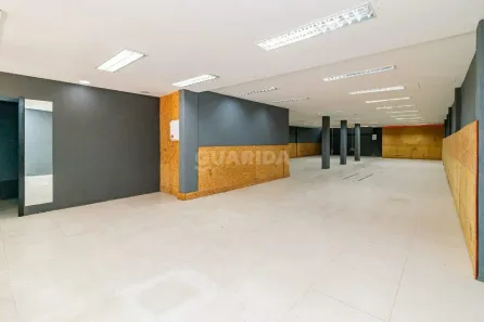 Ponto Comercial para alugar, 300m² no Passo da Areia, Porto Alegre