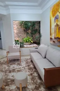 Casa com 3 Quartos à venda, 230m² no Presidente Roosevelt, Uberlândia