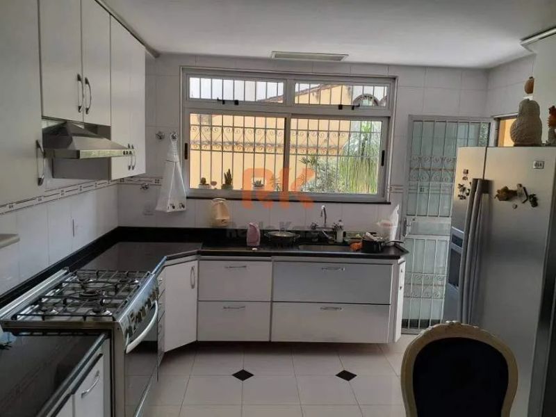 Casa com 4 quartos — Palmares, Belo Horizonte