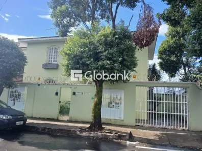 Prédio Comercial para alugar, 152m² no Melo, Montes Claros
