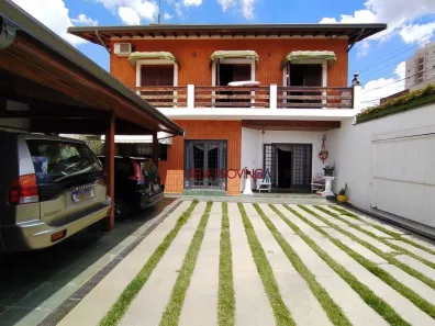Sobrado com 4 Quartos à venda, 237m² no Cidade Alta, Piracicaba