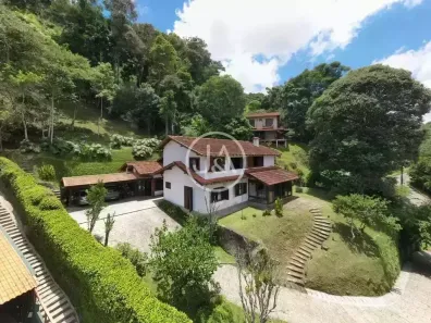 Casa com 3 Quartos à venda, 355m² no Araras, Petrópolis