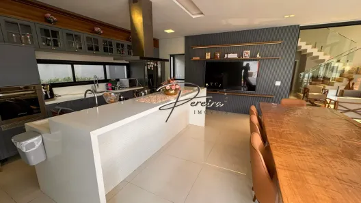 Casa de Condomínio com 4 Quartos à venda, 326m² no Condomínio Florais Itália, Cuiabá