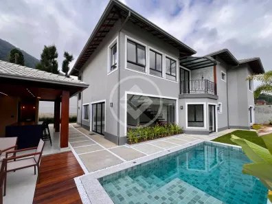 Casa com 4 Quartos à venda, 400m² no Carlos Guinle, Teresópolis