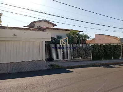 Sobrado com 4 Quartos à venda, 427m² no Saudade, Araçatuba
