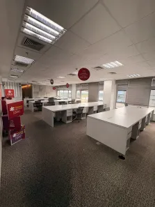 Sala Comercial para alugar, 1000m² no Barra Olímpica, Rio de Janeiro
