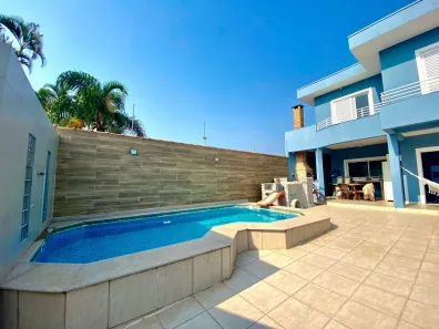 Sobrado com 4 Quartos à venda, 308m² no Solemar, Praia Grande