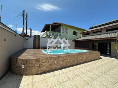 Sobrado com 4 Quartos à venda, 246m² no Indaiá, Caraguatatuba