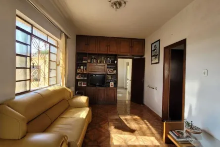 Casa com 5 Quartos à venda, 280m² no Novo Glória, Belo Horizonte