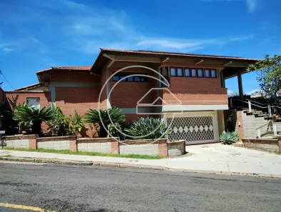 Casa com 4 Quartos à venda, 330m² no Centro, Marília
