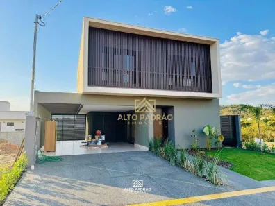 Sobrado com 3 Quartos à venda, 244m² no Jardins Porto, Senador Canedo