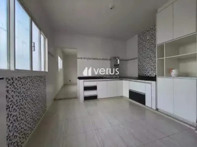 Casa com 4 Quartos para alugar, 200m² no Luizote de Freitas, Uberlândia