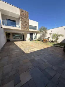 Sobrado com 3 Quartos à venda, 208m² no Residencial Tellini, Franca