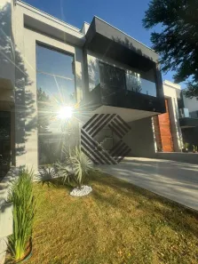Casa de Condomínio com 3 Quartos à venda, 220m² no Cajuru do Sul, Sorocaba