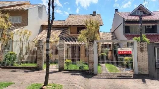 Casa com 5 Quartos à venda, 360m² no Jardim Itu, Porto Alegre