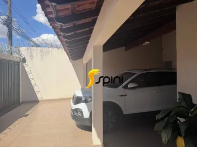 Casa com 3 Quartos à venda, 186m² no Segismundo Pereira, Uberlândia