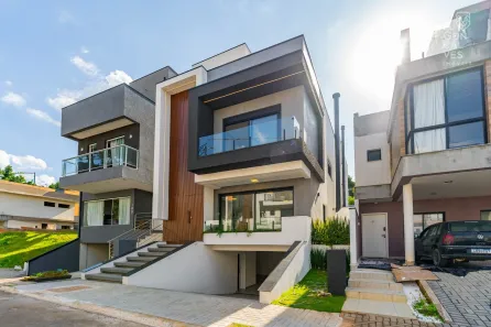 Casa de Condomínio com 3 Quartos à venda, 214m² no Santa Cândida, Curitiba