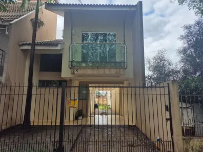 Sobrado com 3 Quartos à venda, 130m² no Jardim Alvorada, Maringá