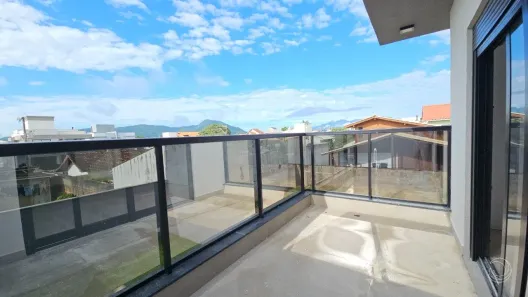 Casa com 3 Quartos à venda, 132m² no Carianos, Florianópolis
