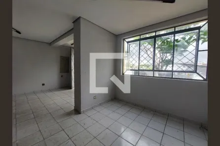 Casa com 5 Quartos à venda, 230m² no Indianópolis, São Paulo
