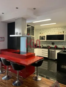 Sobrado com 4 Quartos à venda, 307m² no Vila Gumercindo, São Paulo