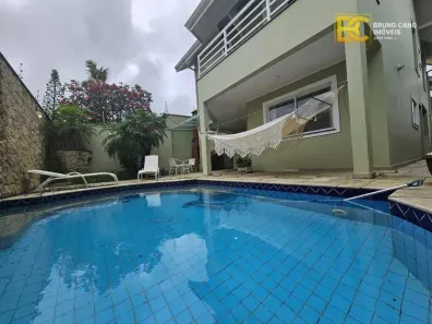 Sobrado com 4 Quartos à venda, 260m² no Centro, Peruíbe