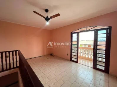 Casa com 3 Quartos para alugar, 129m² no Vila Bertini, Americana