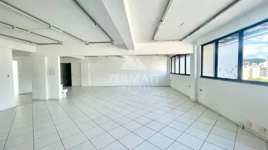Sala Comercial para alugar, 56m² no Centro, Blumenau