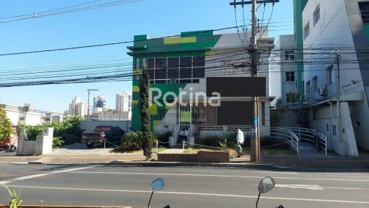 Prédio Comercial para alugar, 990m² no Centro, Uberlândia