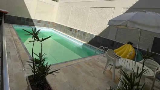 Casa com 6 Quartos à venda, 412m² no Vila Valqueire, Rio de Janeiro