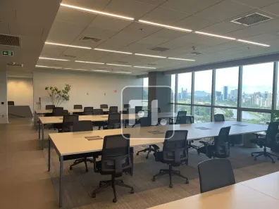 Sala Comercial para alugar, 678m² no Vila Olímpia, São Paulo