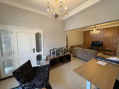 Casa com 3 Quartos à venda, 218m² no Jardim Macedo, Ribeirão Preto