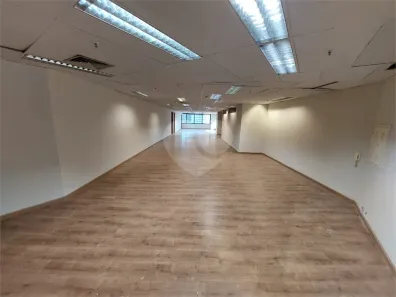 Sala Comercial à venda, 700m² no Pinheiros, São Paulo