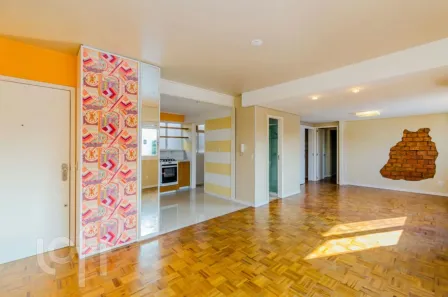 Apartamento com 2 Quartos à venda, 141m² no Três Figueiras, Porto Alegre